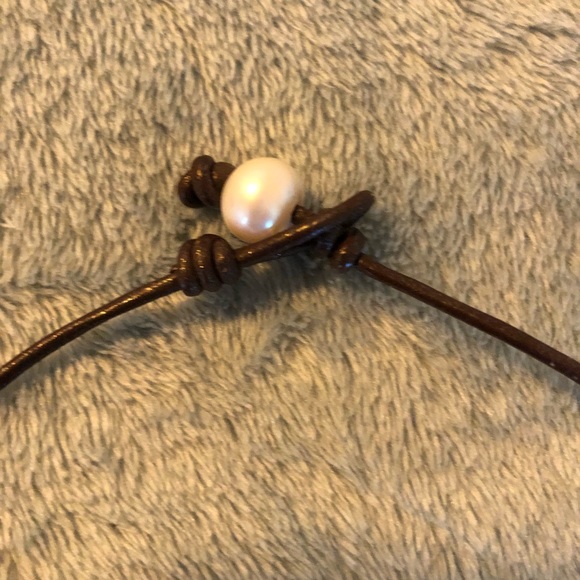 Freshwater Pearl Necklace - Picture 3 of 4